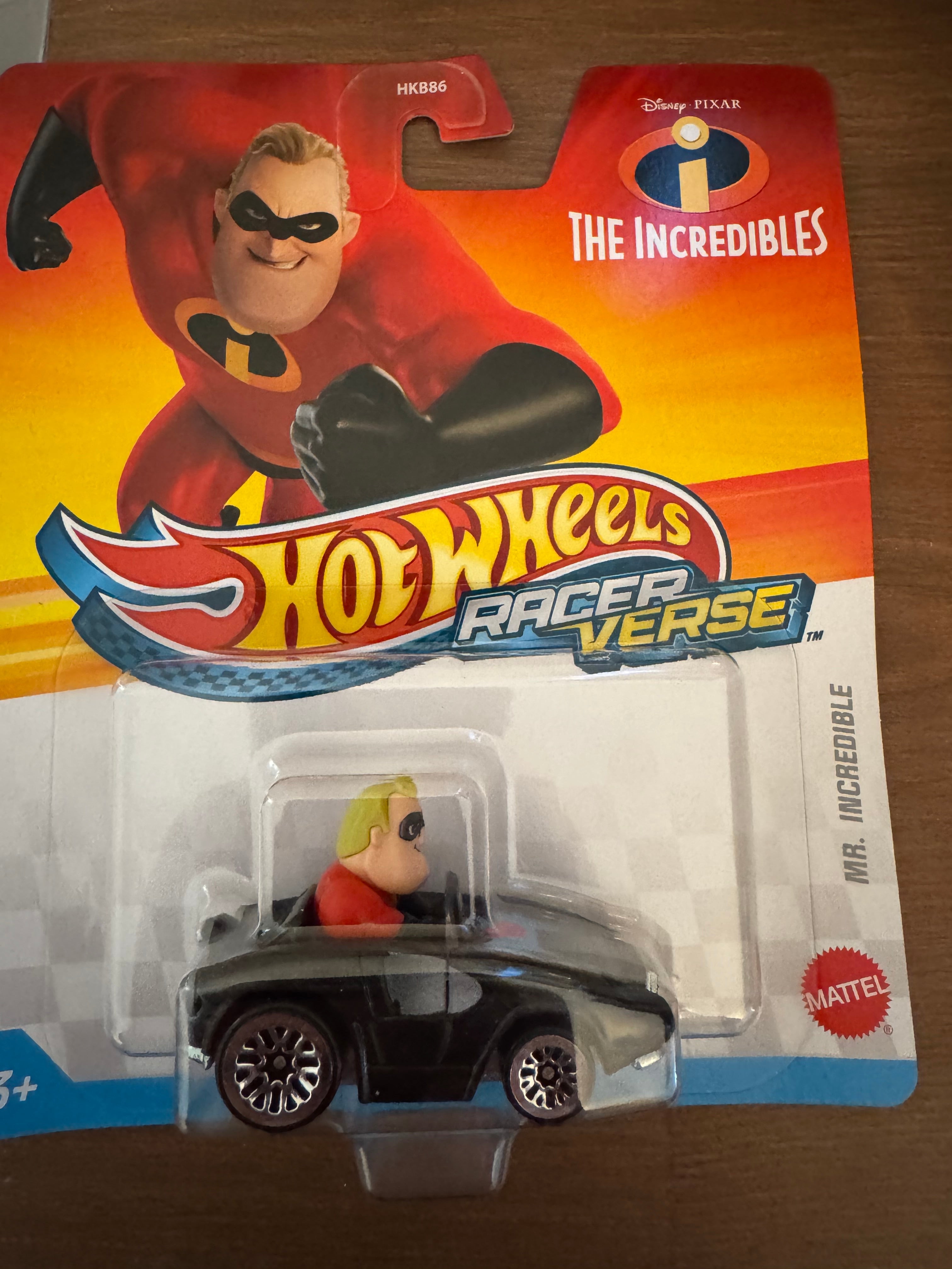 INSTOCK Mr. Incredible The Incredible hot wheels racerverse – Zed