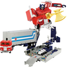 Load image into Gallery viewer, INSTOCK Transformers Missing Link C-01 Optimus Prime (Convoy) - Exclusive