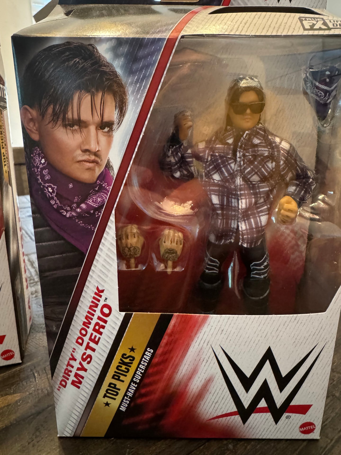 INSTOCK WWE Top Picks 2025 Wave 3 Elite Collection Action Figure  - DOMENIK MYSTERIO