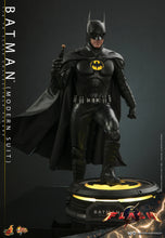 Load image into Gallery viewer, INSTOCK Batman (Modern Suit) - Movie Masterpiece Series - The Flash HOT TOYS
