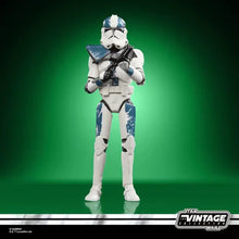 Load image into Gallery viewer, INSTOCK  STAR WARS THE VINTAGE COLLECTION CLONE CAPTAIN HOWZER
